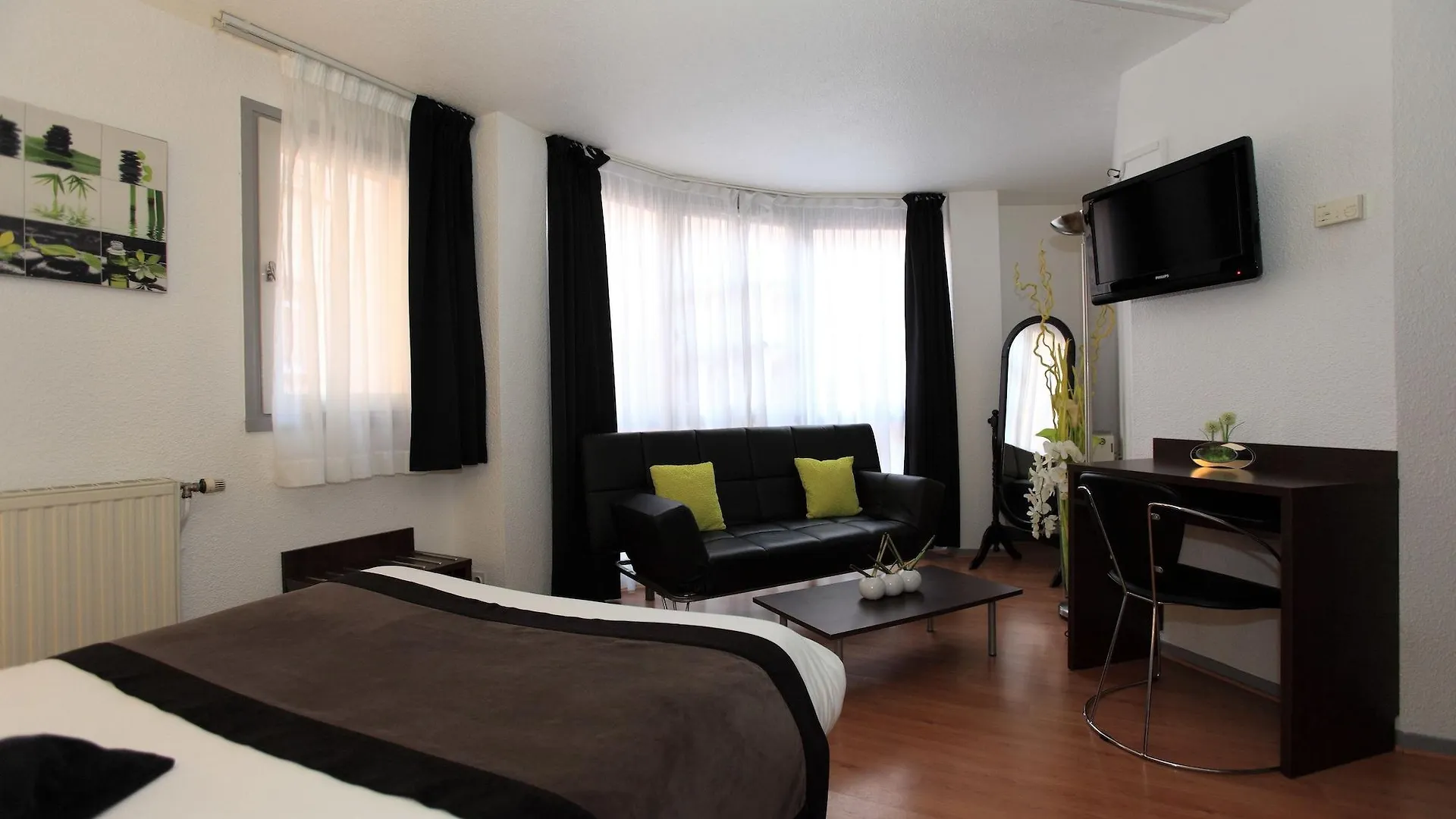 **  Hotel Castellane Toulouse France